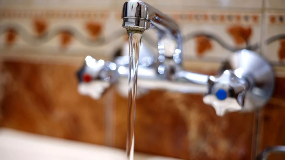 How To Fix A Leaking Mixer Tap in 6 Easy Steps